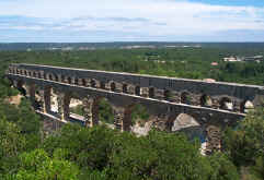 ローマ時代に建てられた水道橋